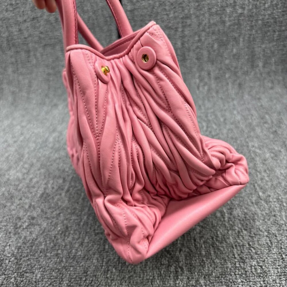 Miu Miu Leather Shoulder Bag 675-040125 - Picture 5 of 16